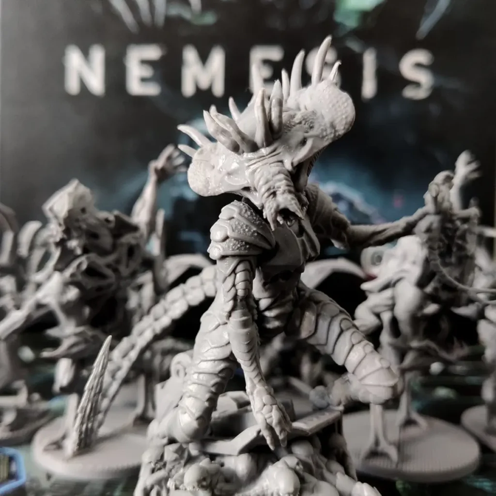 dettaglio miniature Nemesis cranio creations